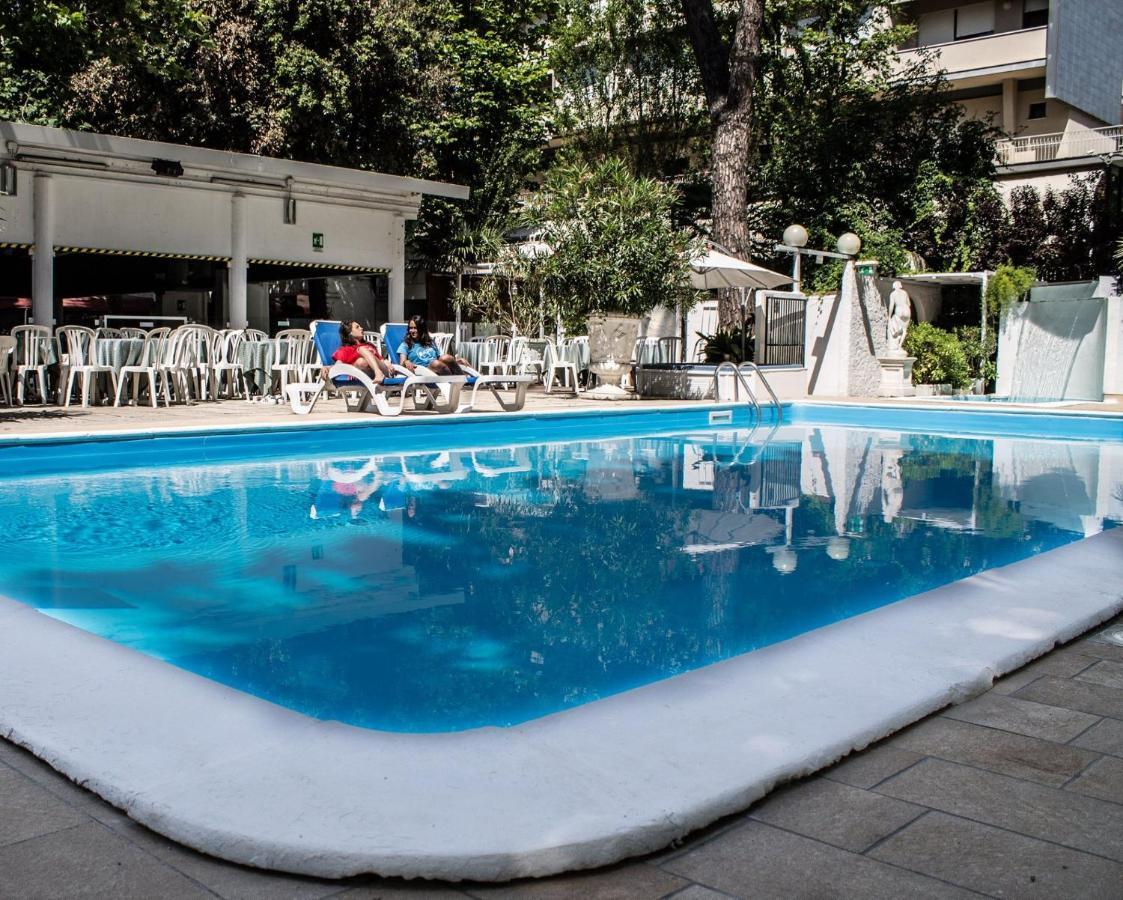Hotel Carillon Bellaria-Igea Marina Exterior photo