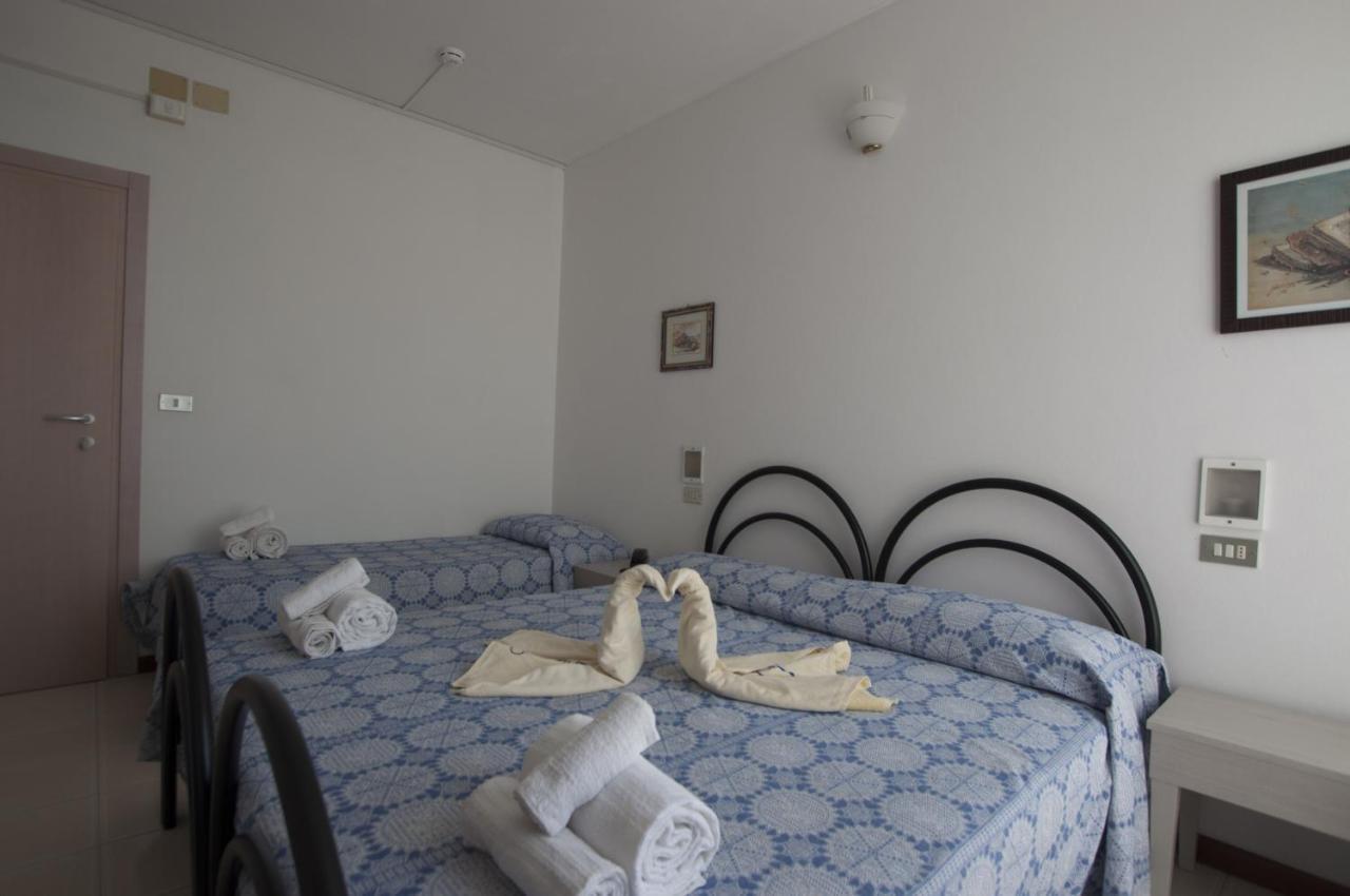Hotel Carillon Bellaria-Igea Marina Exterior photo